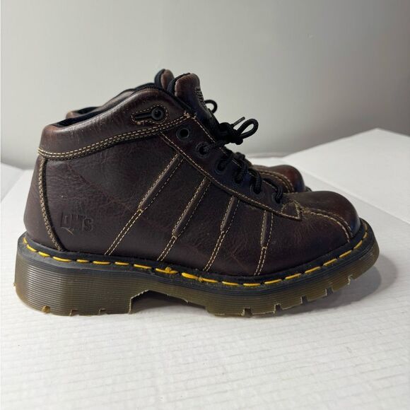 VTG Dr. Martens 9763 Brown Ankle Boots Chunky 7 Eye men’s size 8 Women’s size 10 main image 10